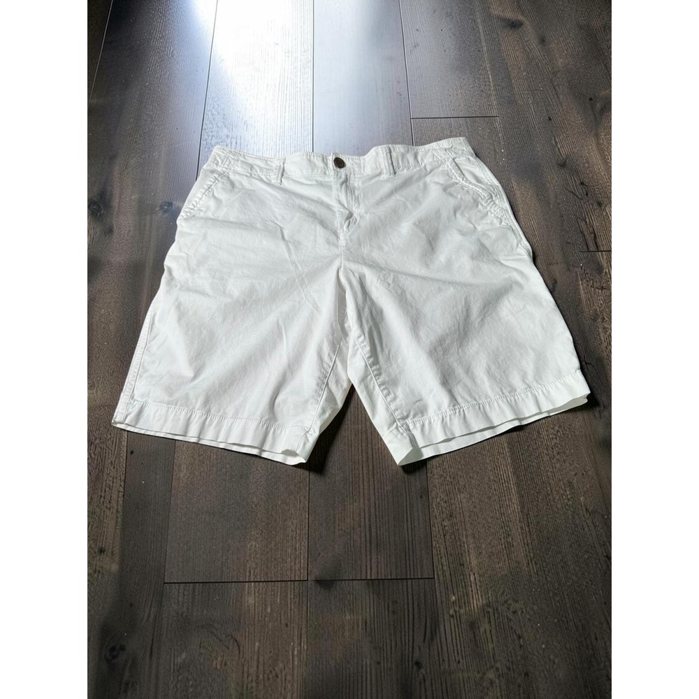 Urban Pipeline Chino Shorts Mens 36W White SuperFlex Flat Front Casual Summer